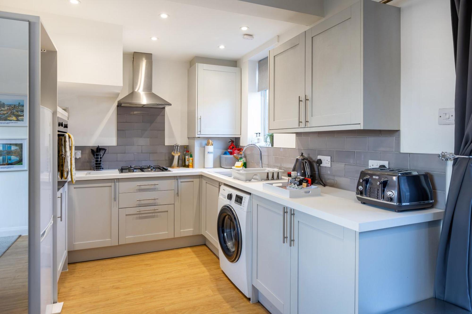 The Heart - Cosy 3 Bedroom House With Double Driveway And Garden In Manchester Esterno foto
