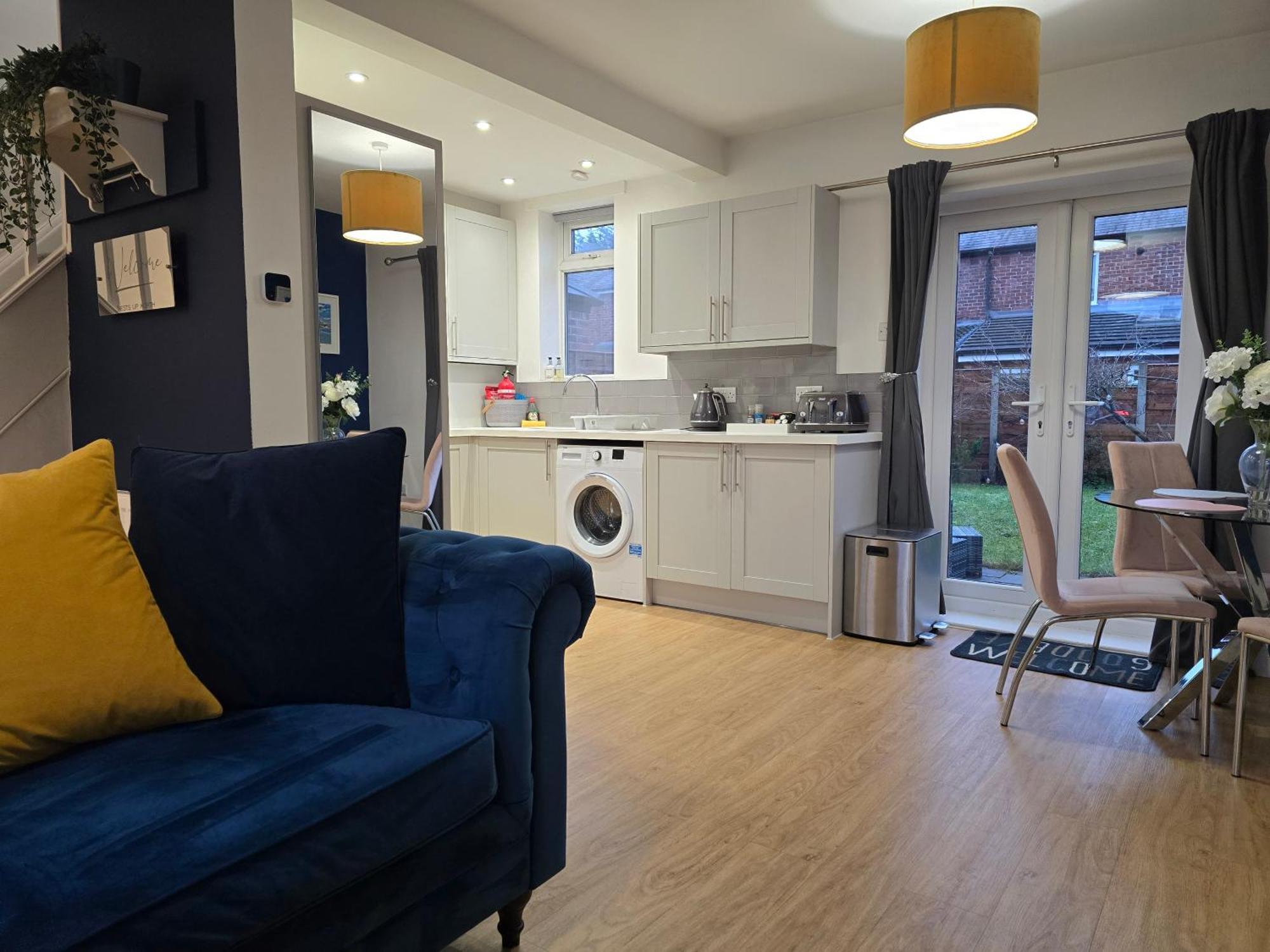 The Heart - Cosy 3 Bedroom House With Double Driveway And Garden In Manchester Esterno foto