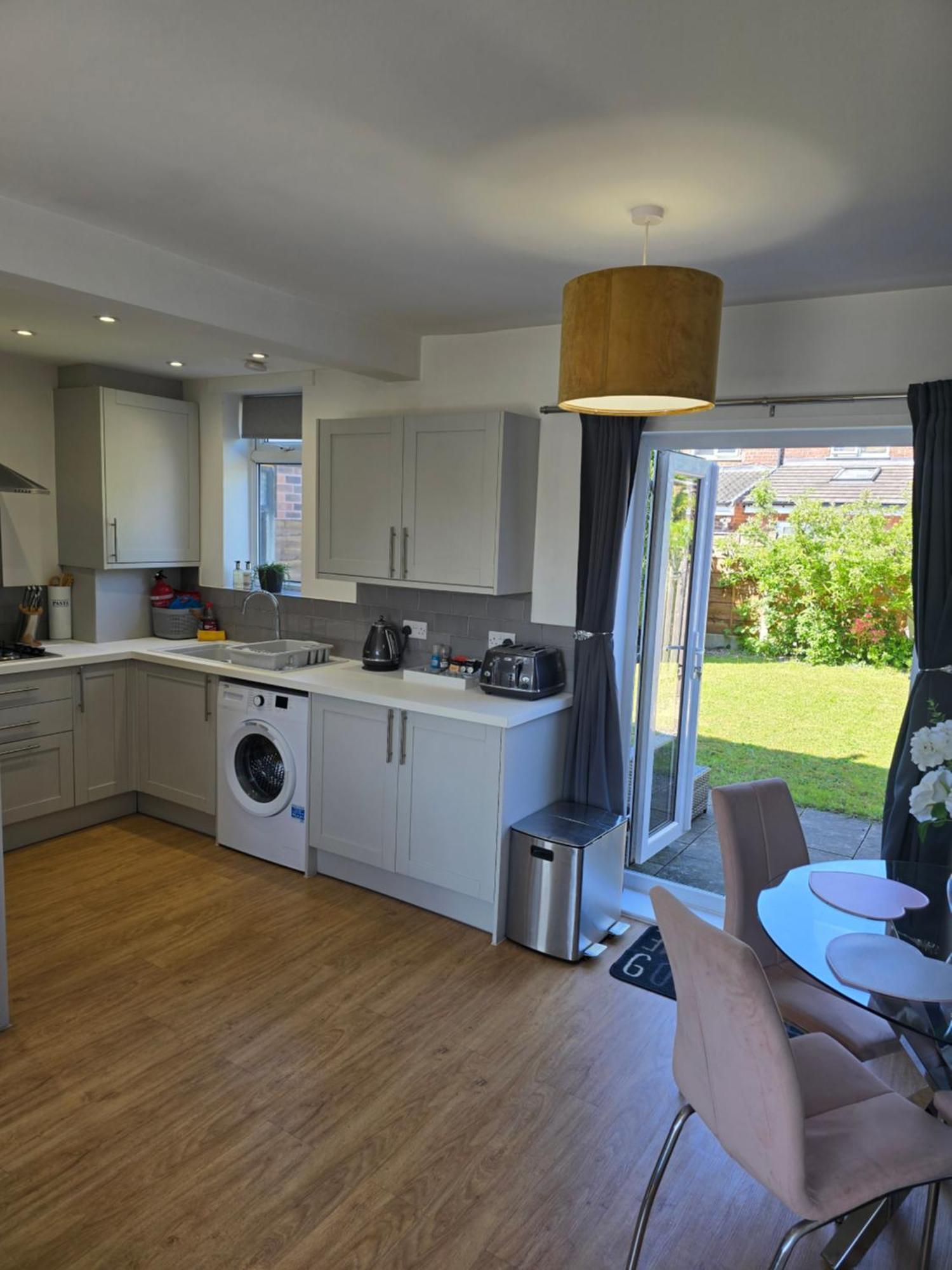 The Heart - Cosy 3 Bedroom House With Double Driveway And Garden In Manchester Esterno foto